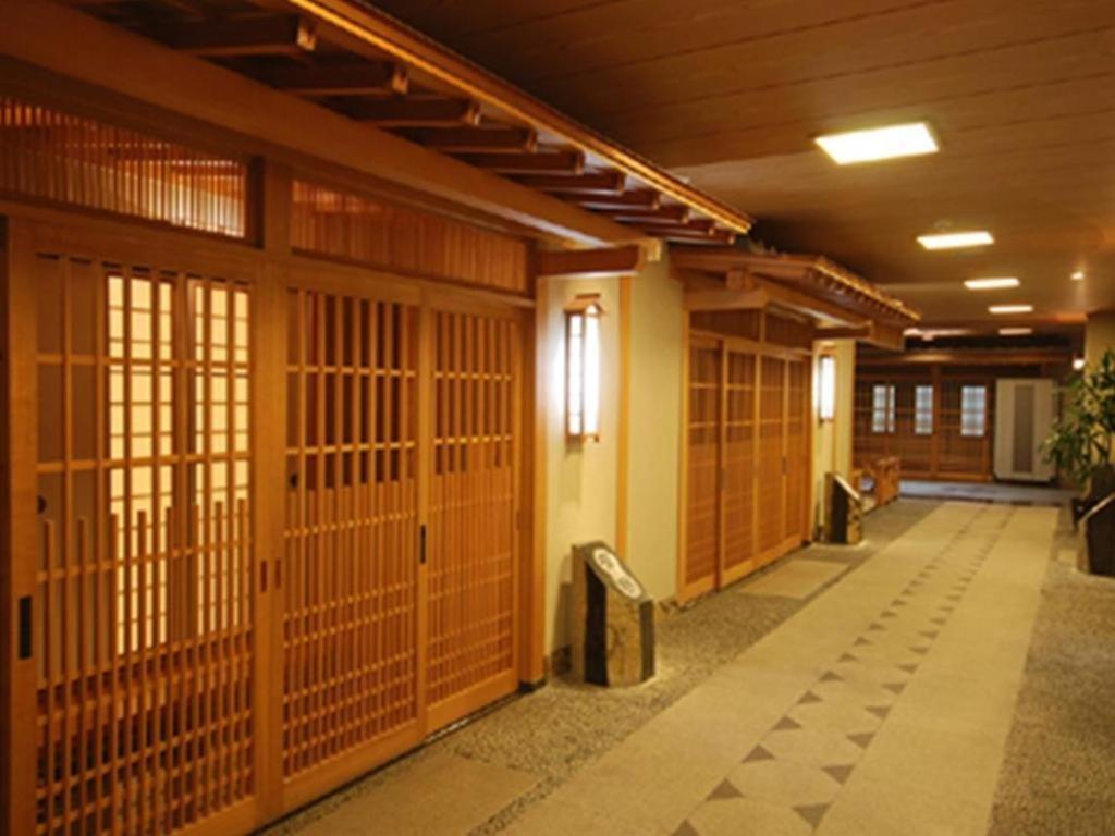 Takeo Onsen Heights Hotel Bagian luar foto