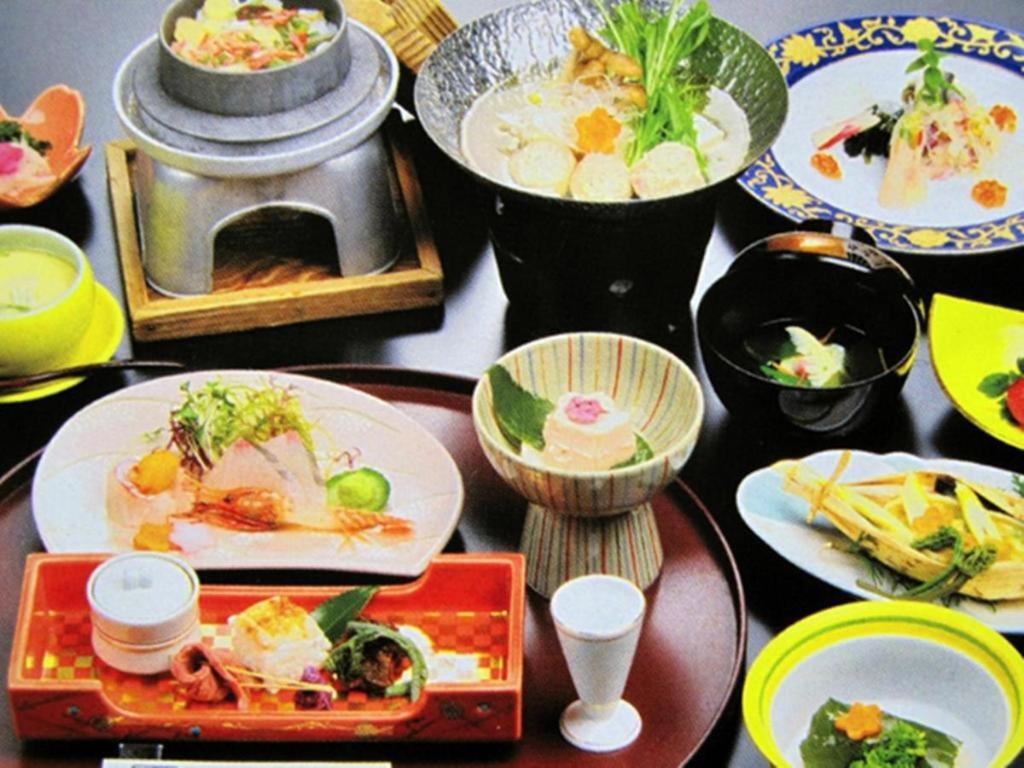 Takeo Onsen Heights Hotel Bagian luar foto